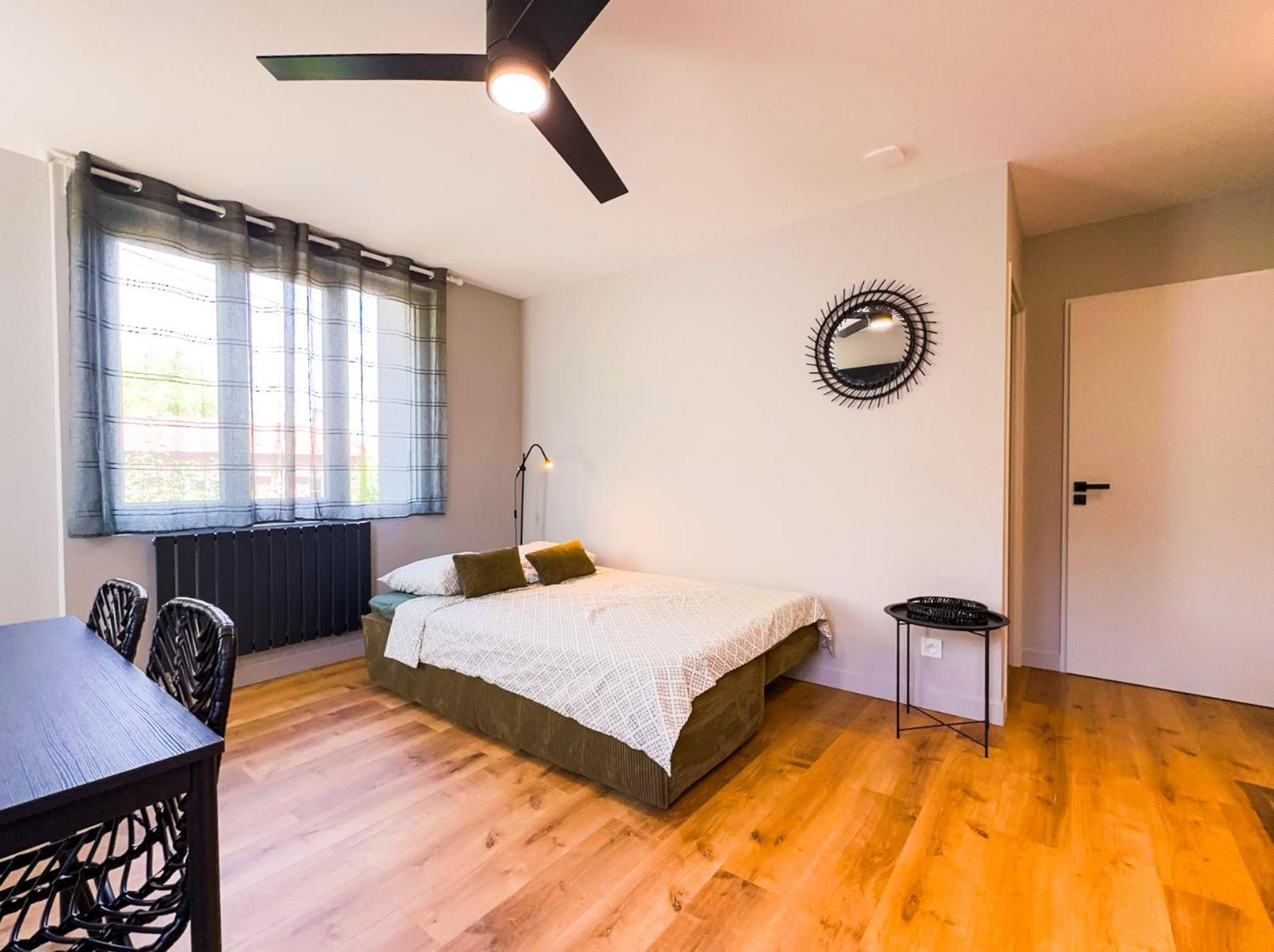 Serenity Suite Vénissieux Eksteriør billede